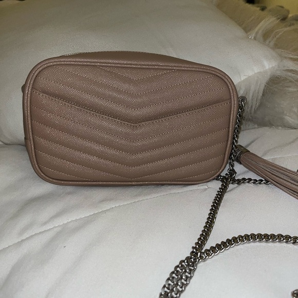 Saint Laurent MINI LOU CAMERA BAG BARELY USED - Picture 6 of 10